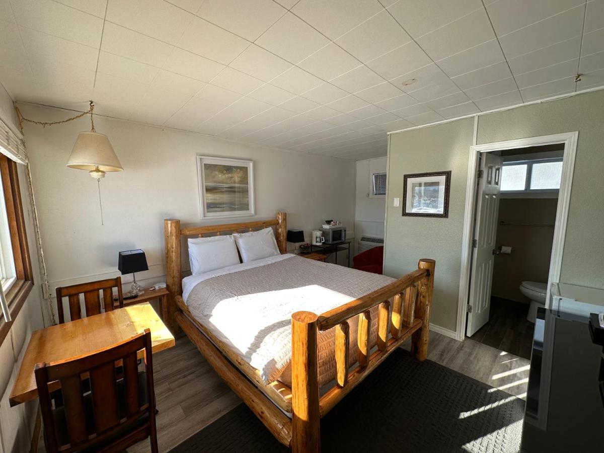 Pinecrest Motel Nipigon Εξωτερικό φωτογραφία