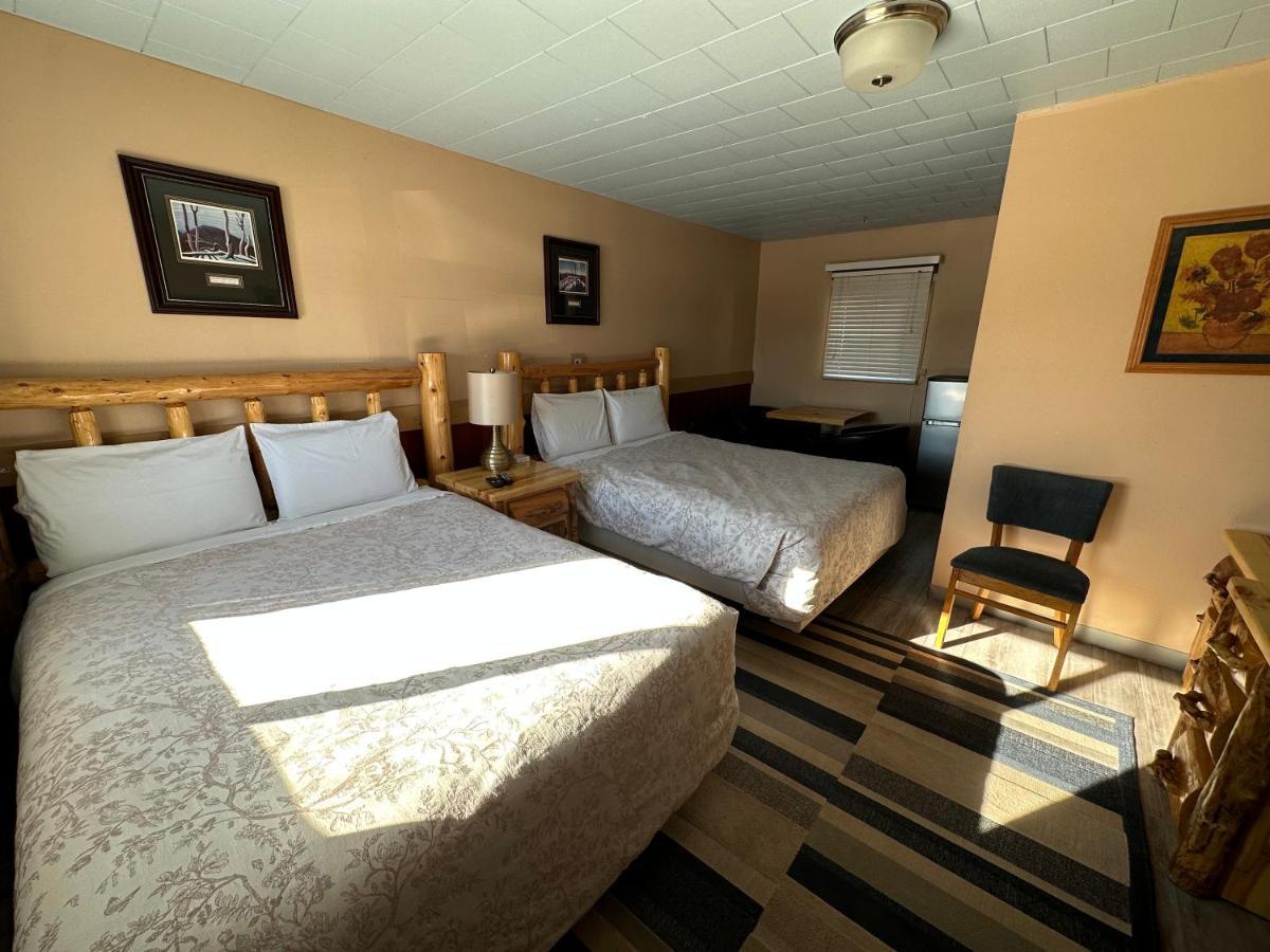 Pinecrest Motel Nipigon Εξωτερικό φωτογραφία