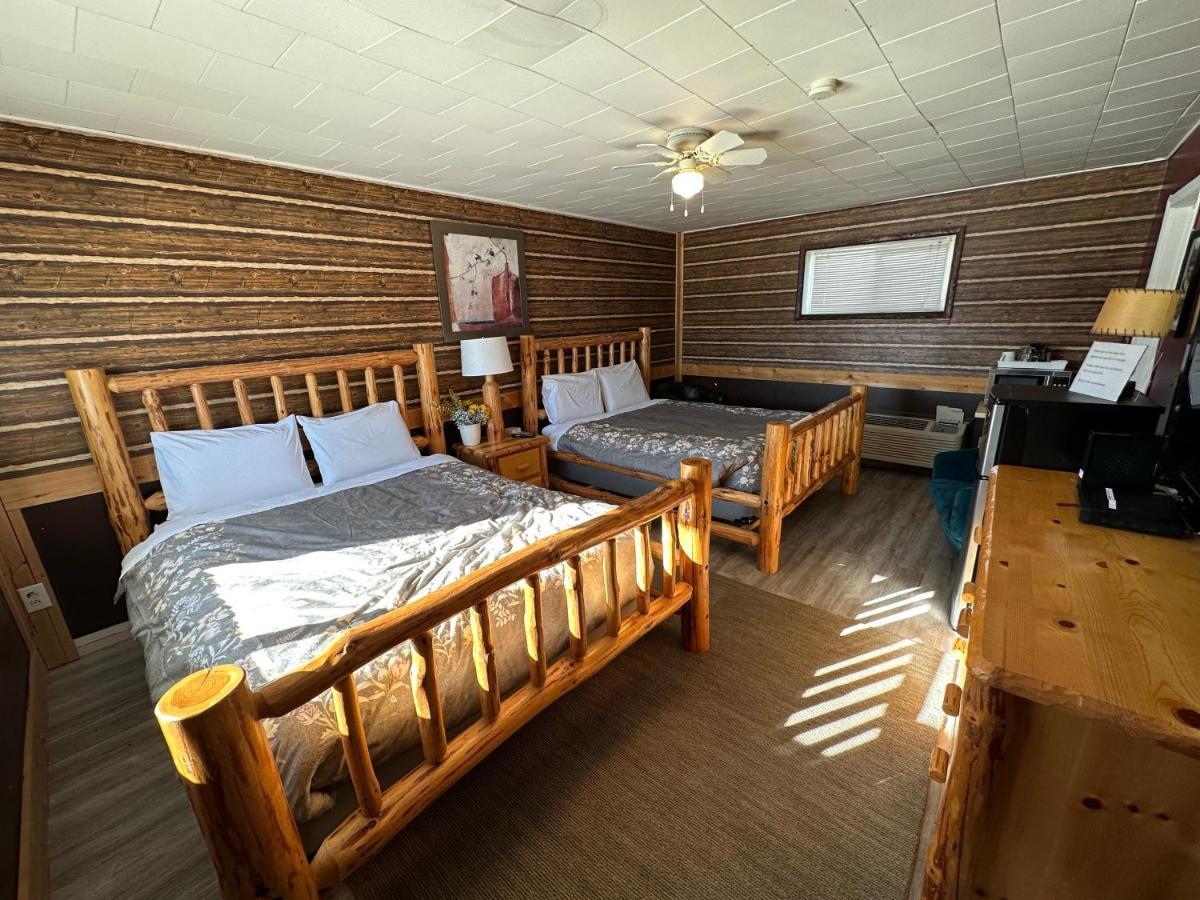 Pinecrest Motel Nipigon Εξωτερικό φωτογραφία